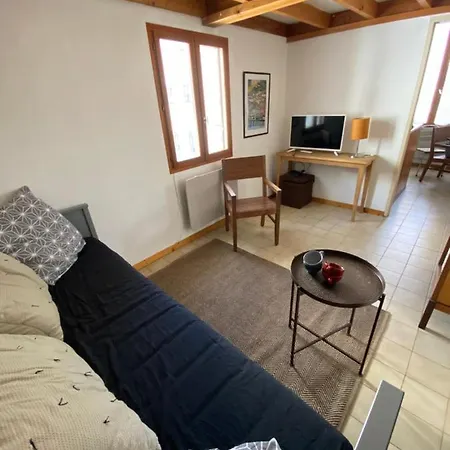 Duplex Arago Au Coeur De Sete, Comme Petite Maison Сет