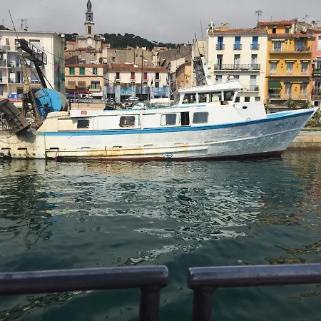 Duplex Arago Au Coeur De Sete, Comme Petite Maison Apartamento Sète