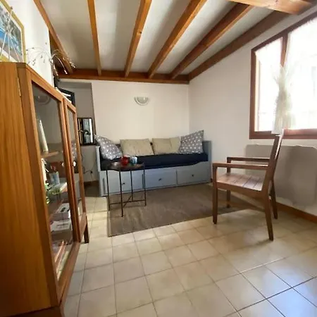 Duplex Arago Au Coeur De Sete, Comme Petite Maison * Sète